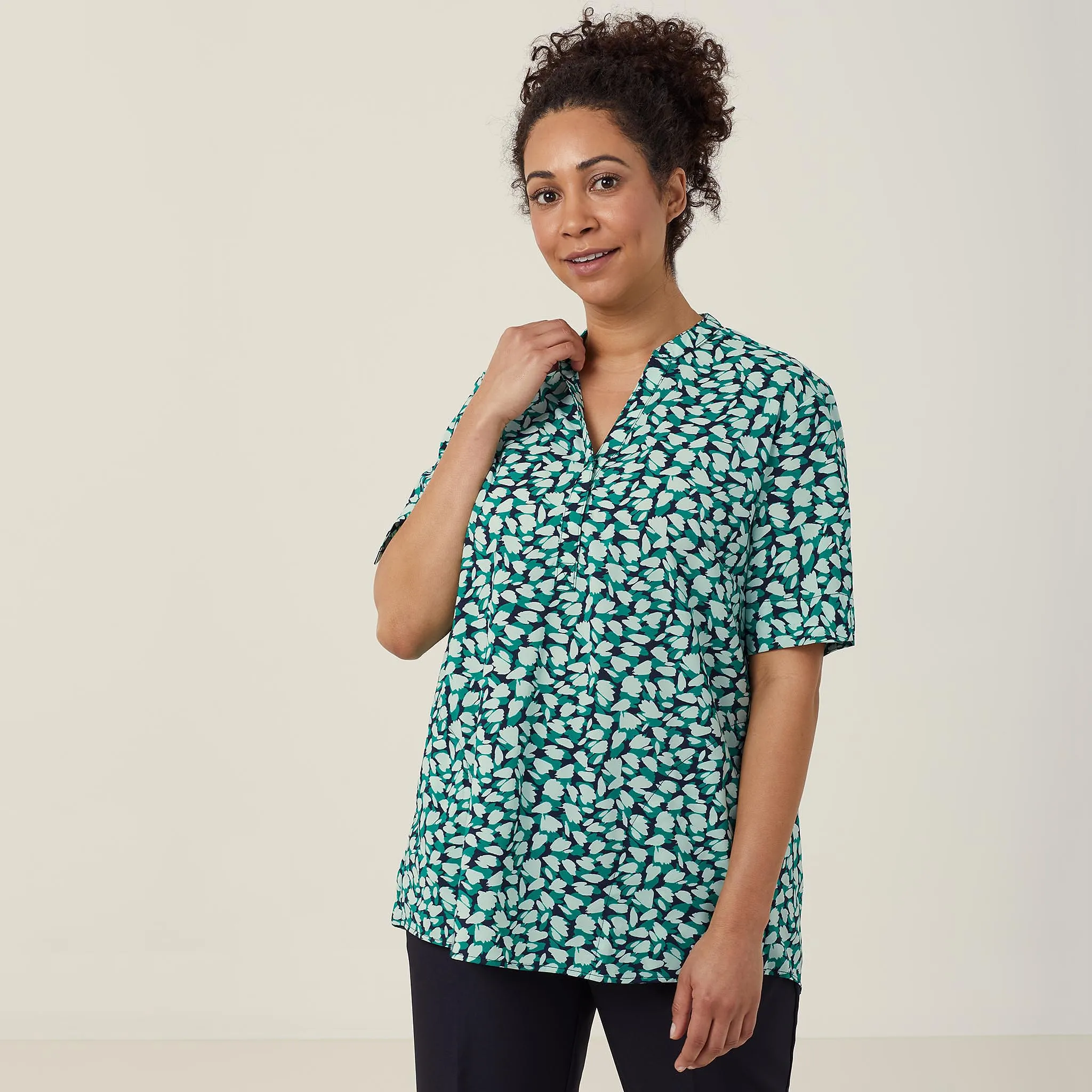 Antibacterial Petal Print Short Sleeve Tunic