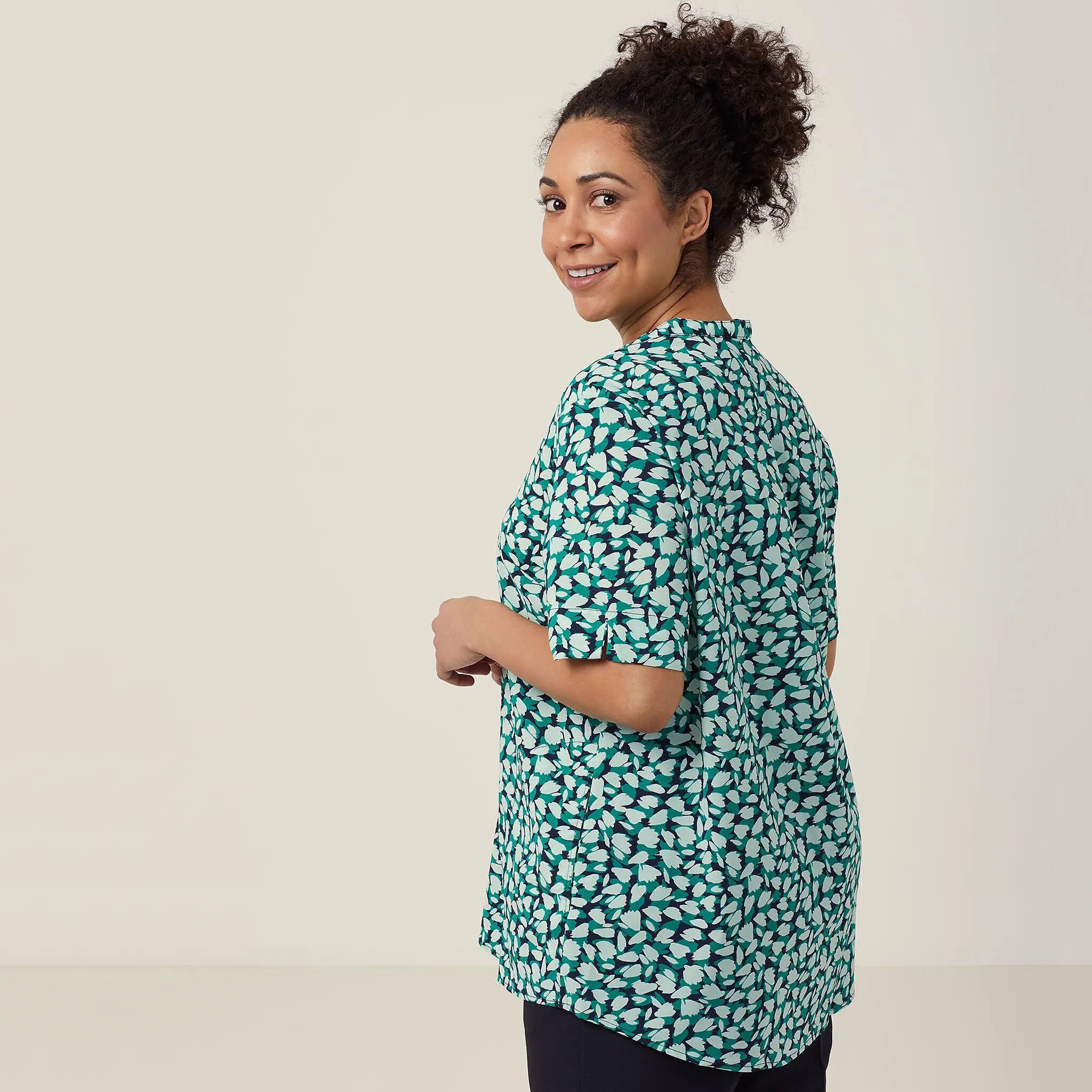 Antibacterial Petal Print Short Sleeve Tunic