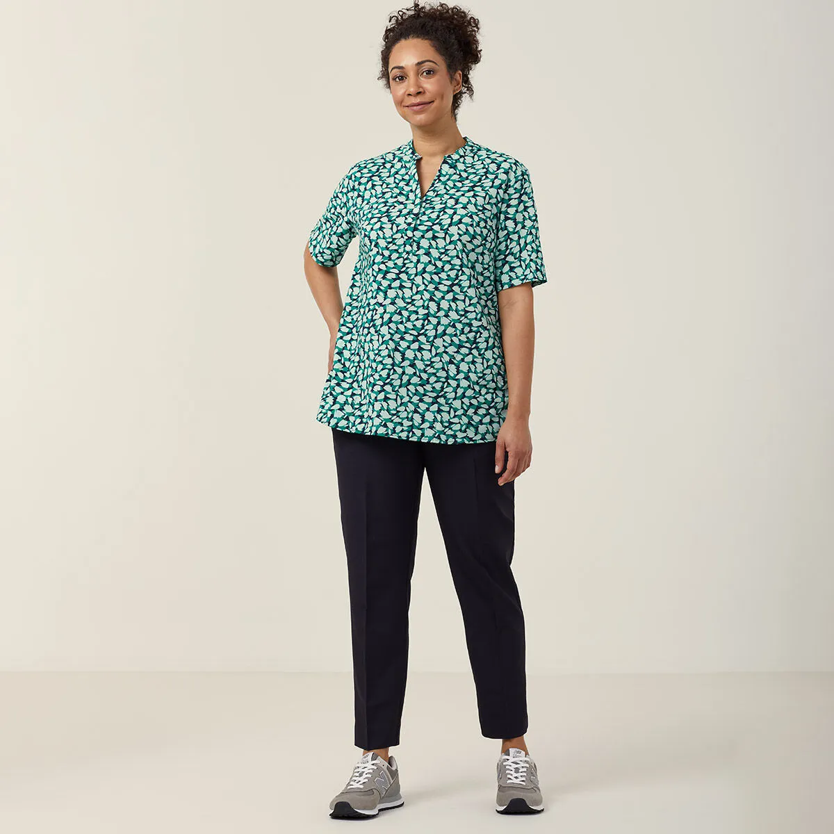 Antibacterial Petal Print Short Sleeve Tunic