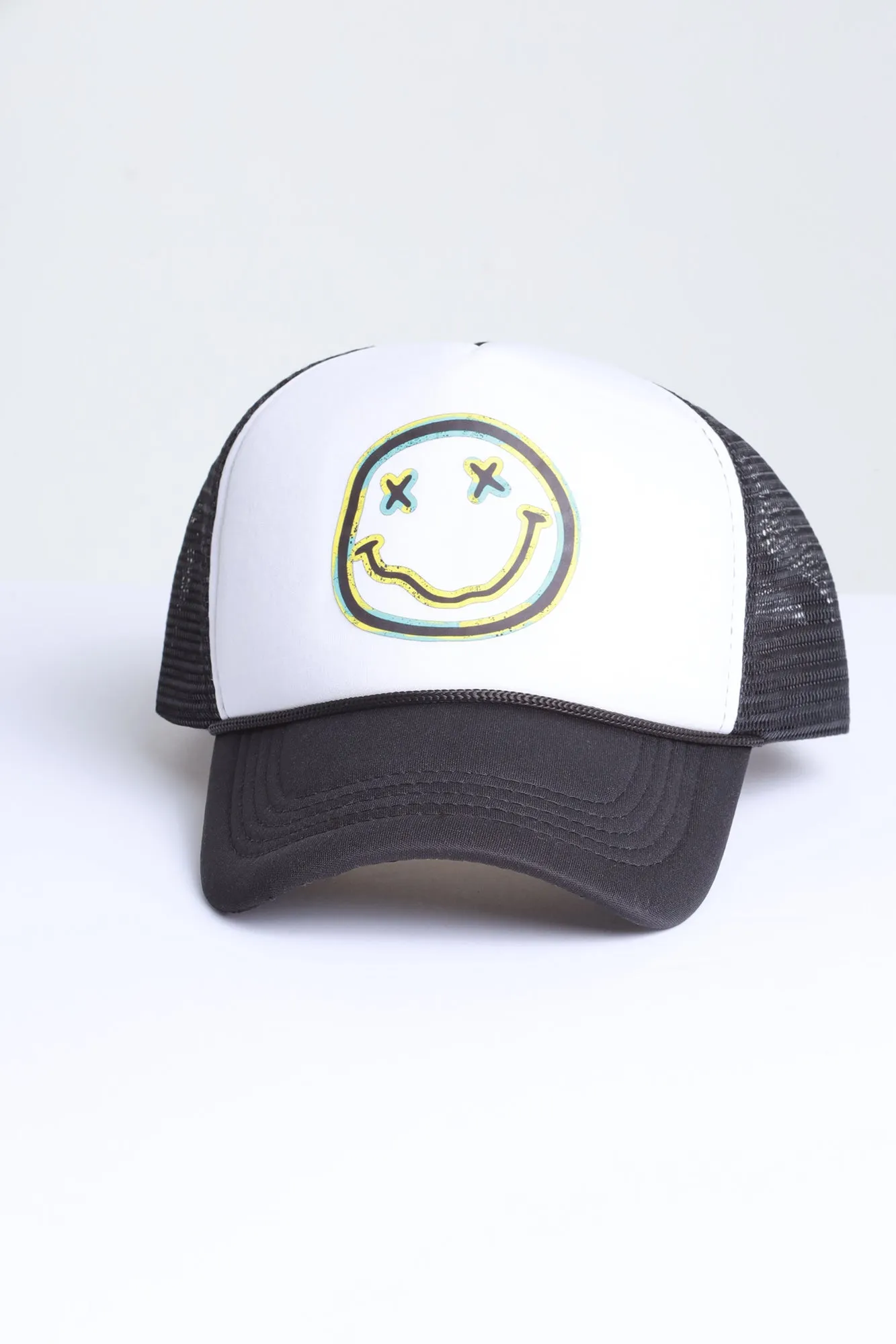 Big Smile Graphic Trucker Hat - Black/White