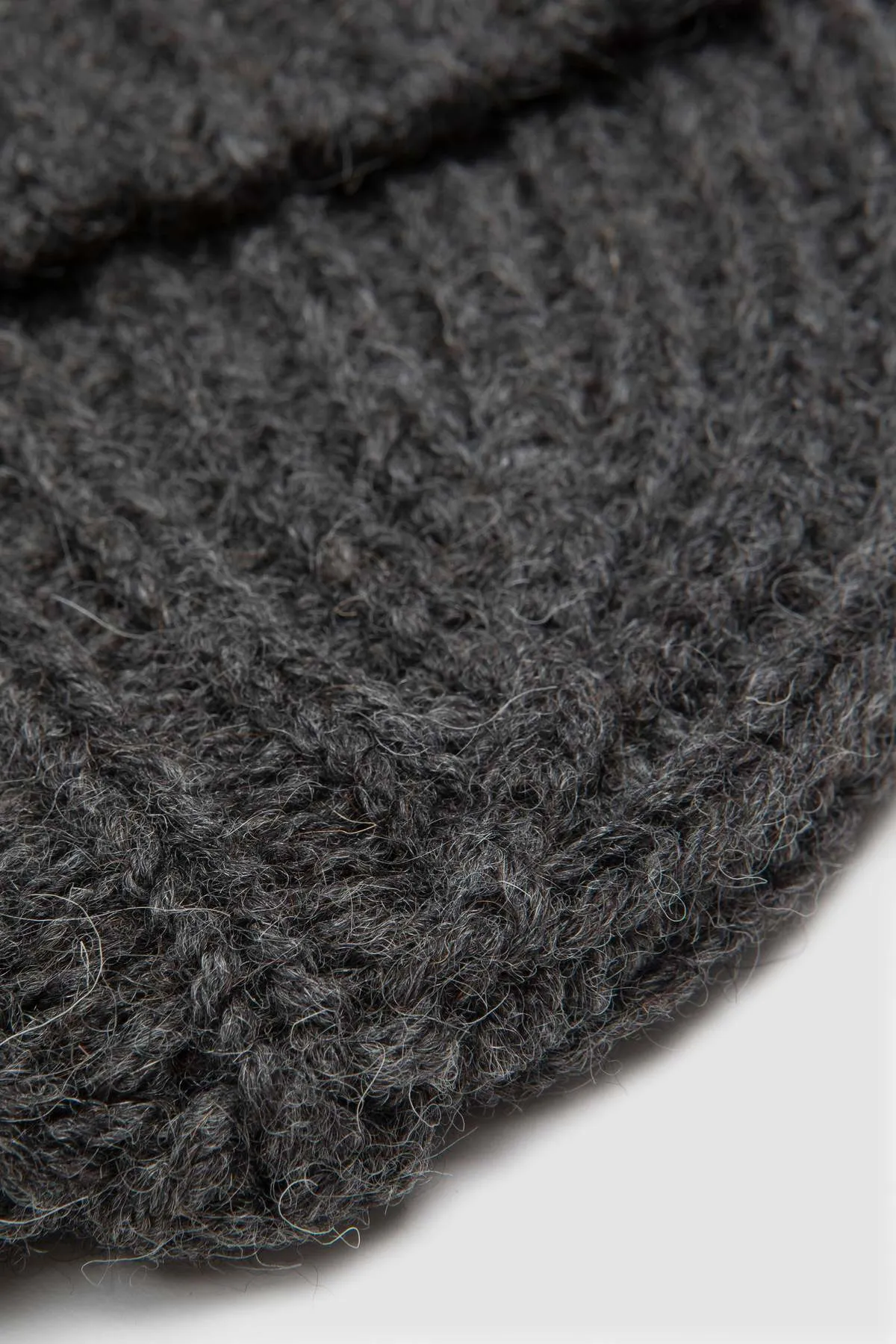 British Wool Heavy Rib Hat - Graphite