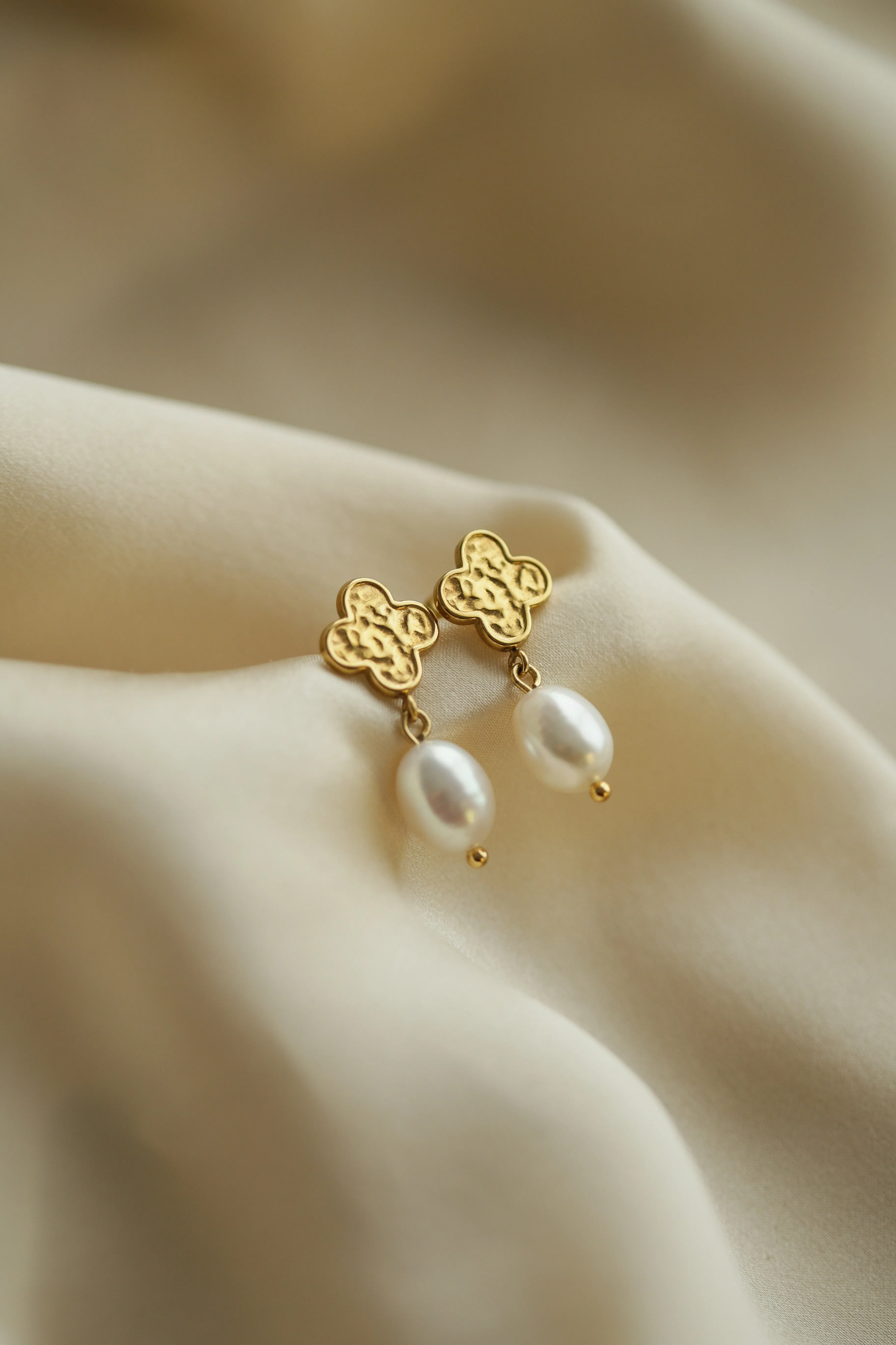 Clover & Pearl Drop Earrings