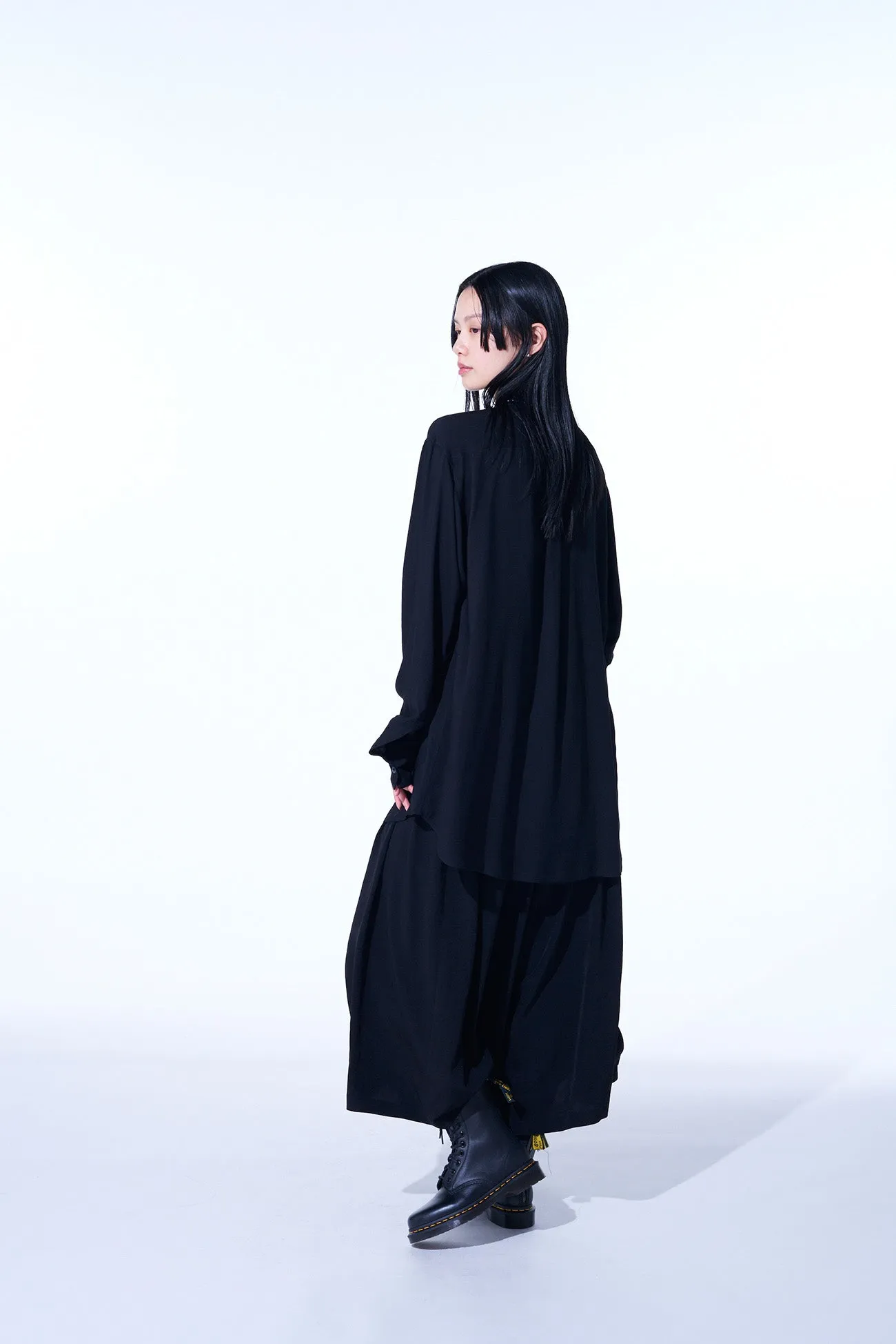 CREPE DE CHINE CROPPED WIDE PANTS WITH GUSSETED FLAP POCKET