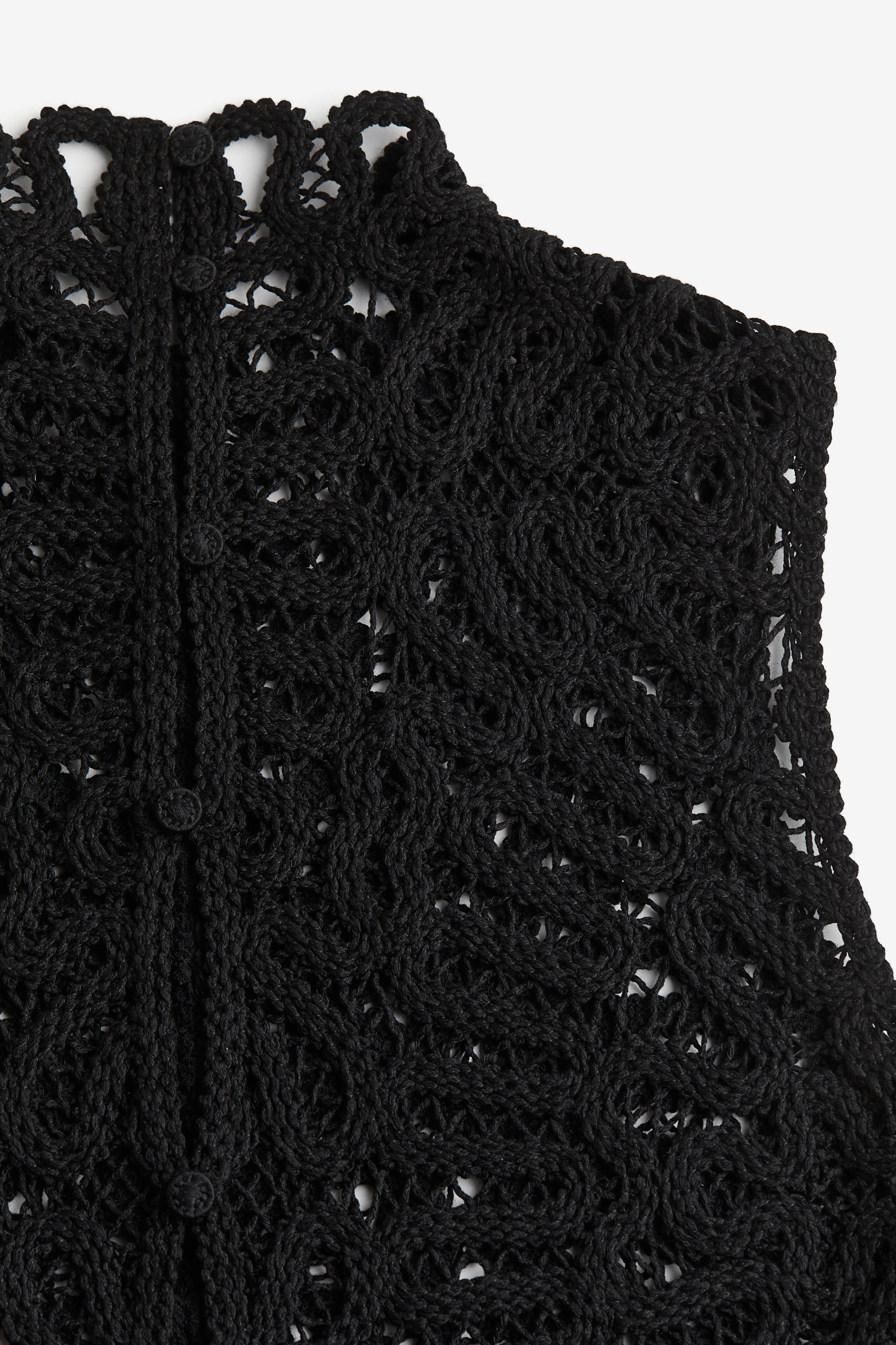 Crochet-look top - Sleeveless - Short - Black - Ladies | H&M GB