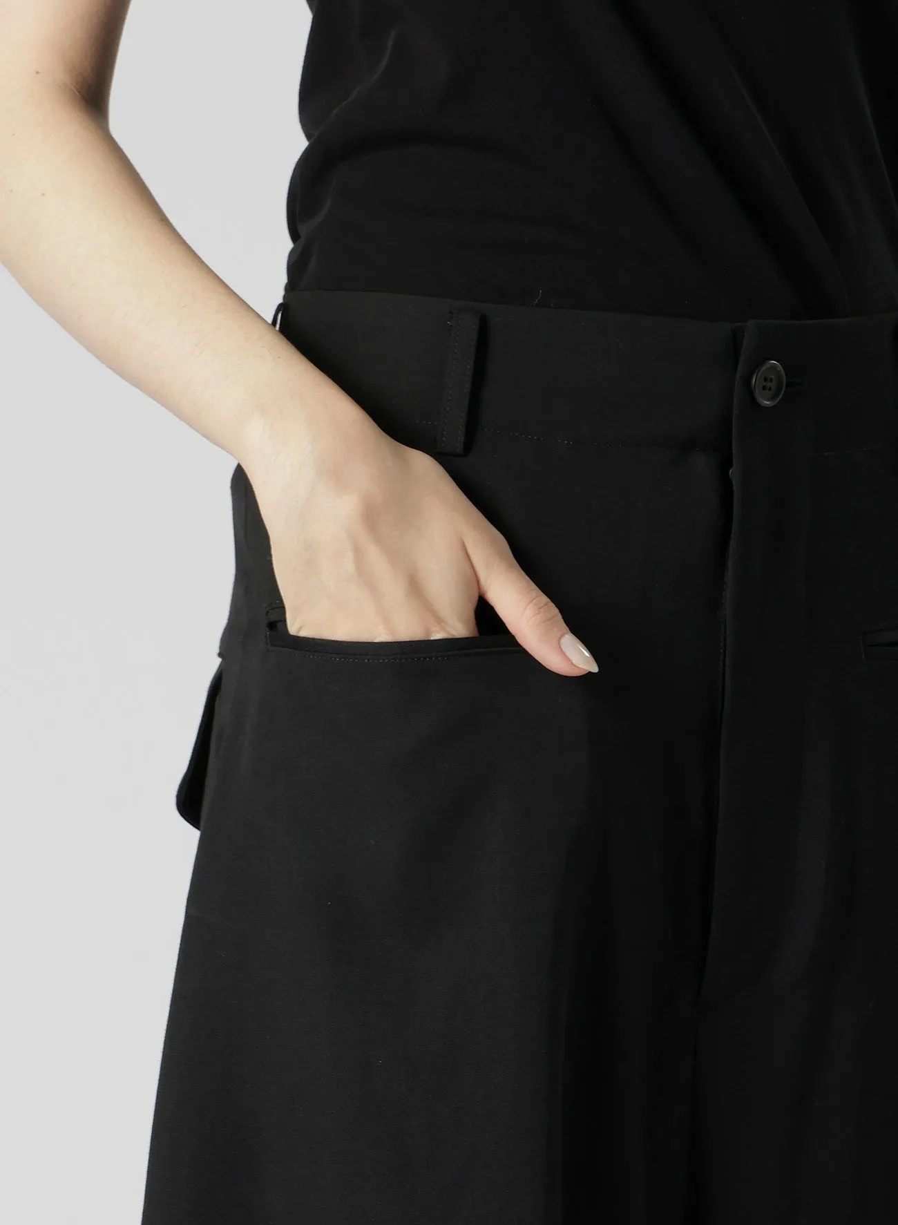 GABARDINE R-BACKSIDE FLARE WIDE PANTS