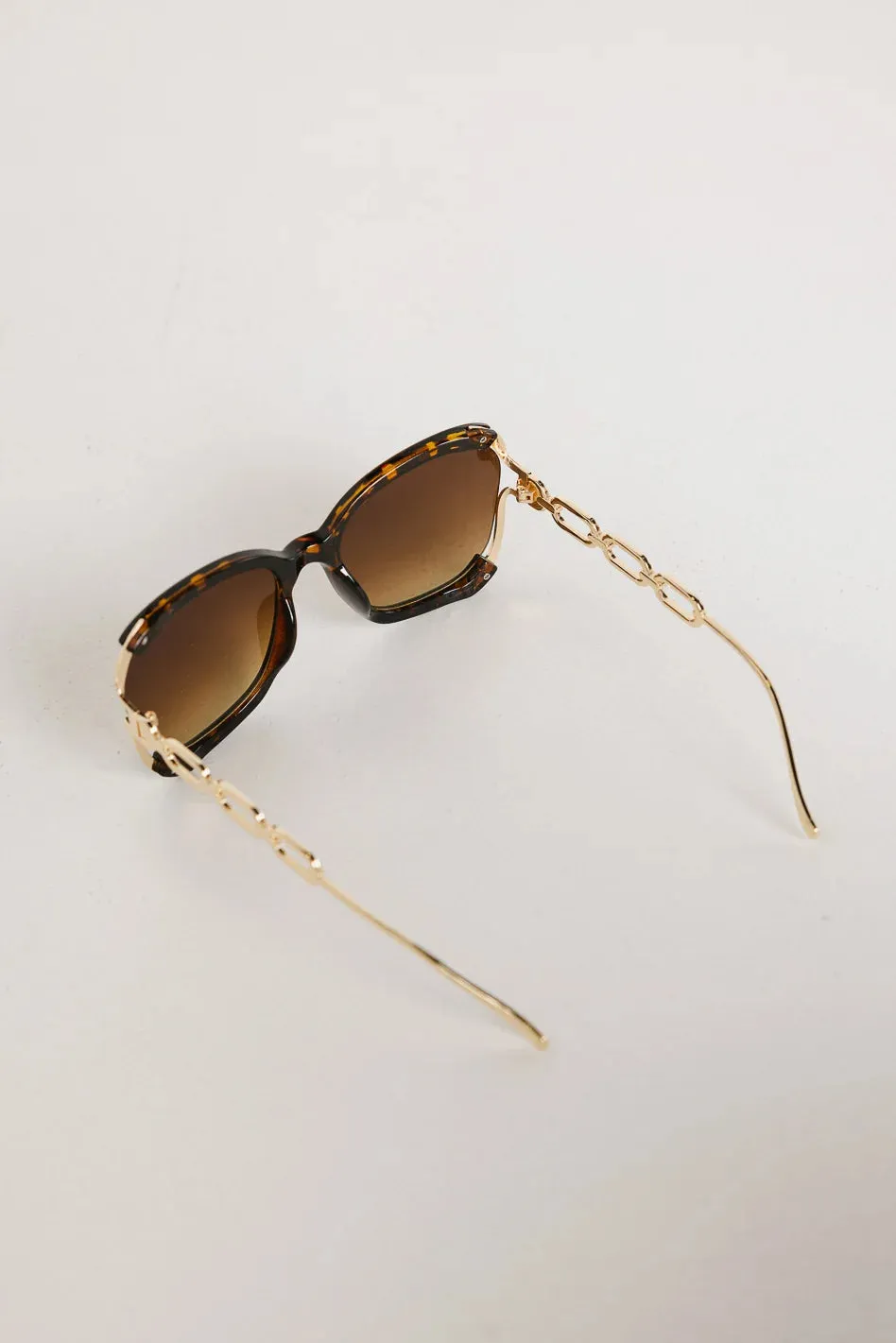 Lea Sunglasses in Tortoise