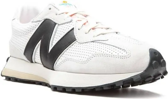 New Balance 327 