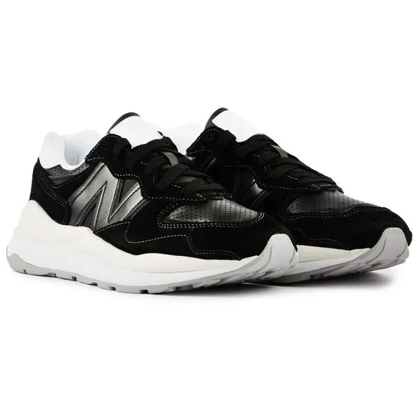 New Balance 57/40 Trainers