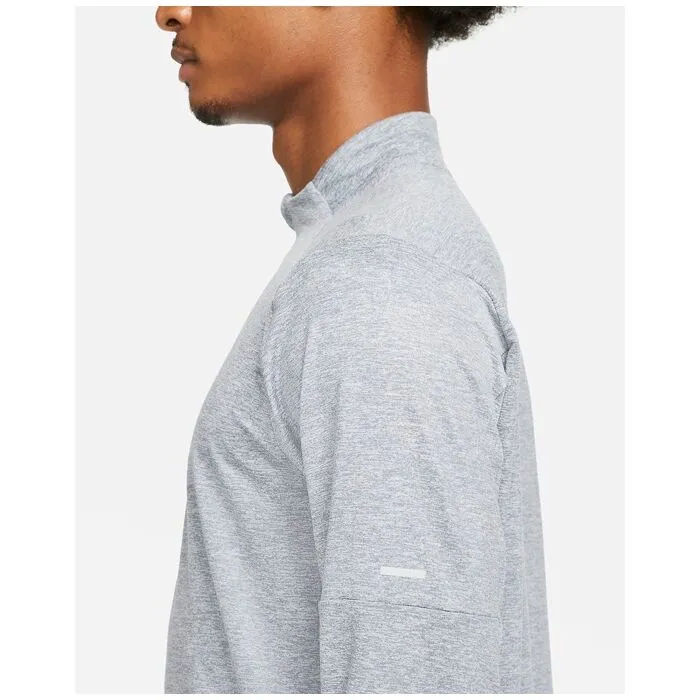 Nike DRI-FIT ELEMENT