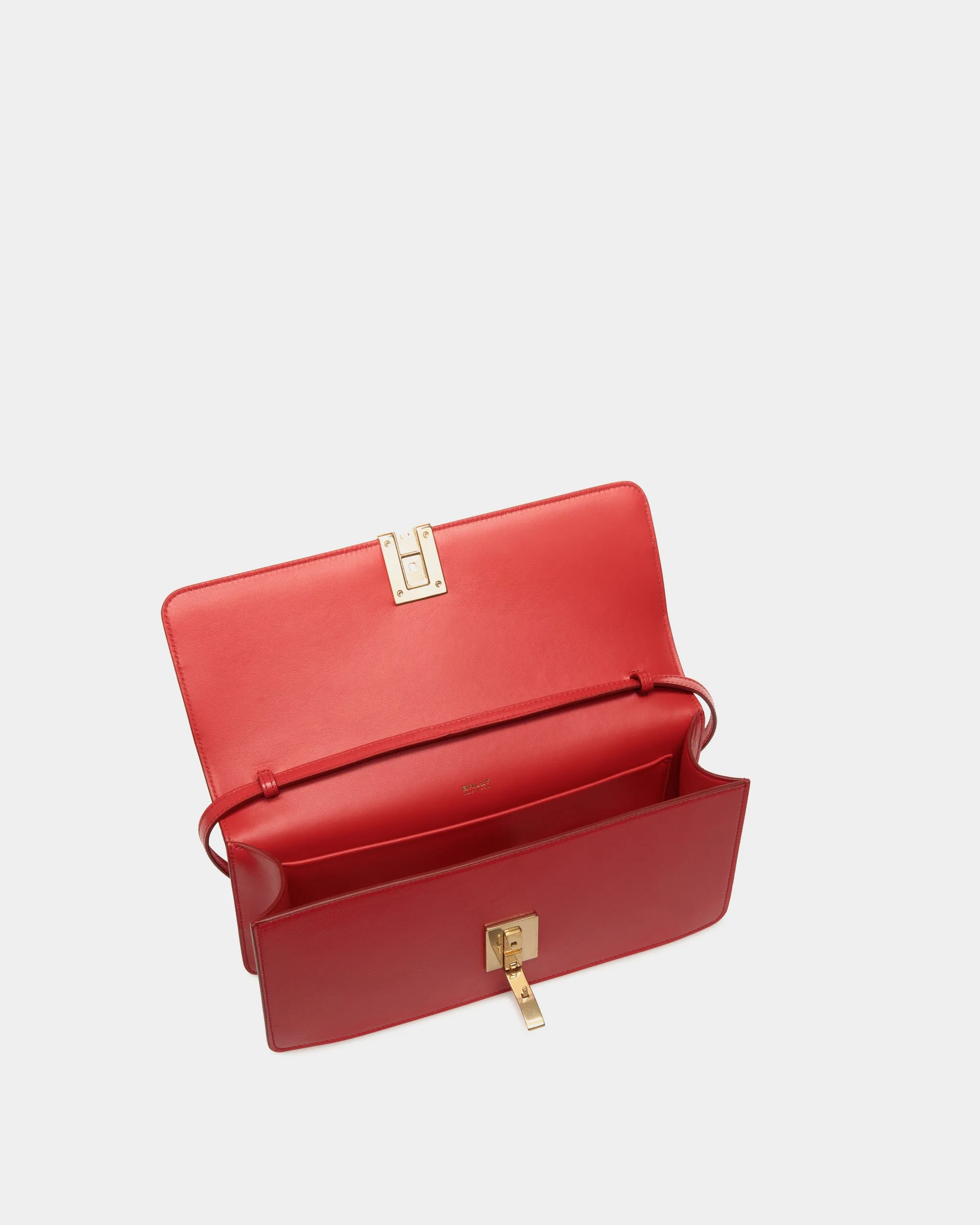 Ollam Top Handle Bag In Red and White Leather