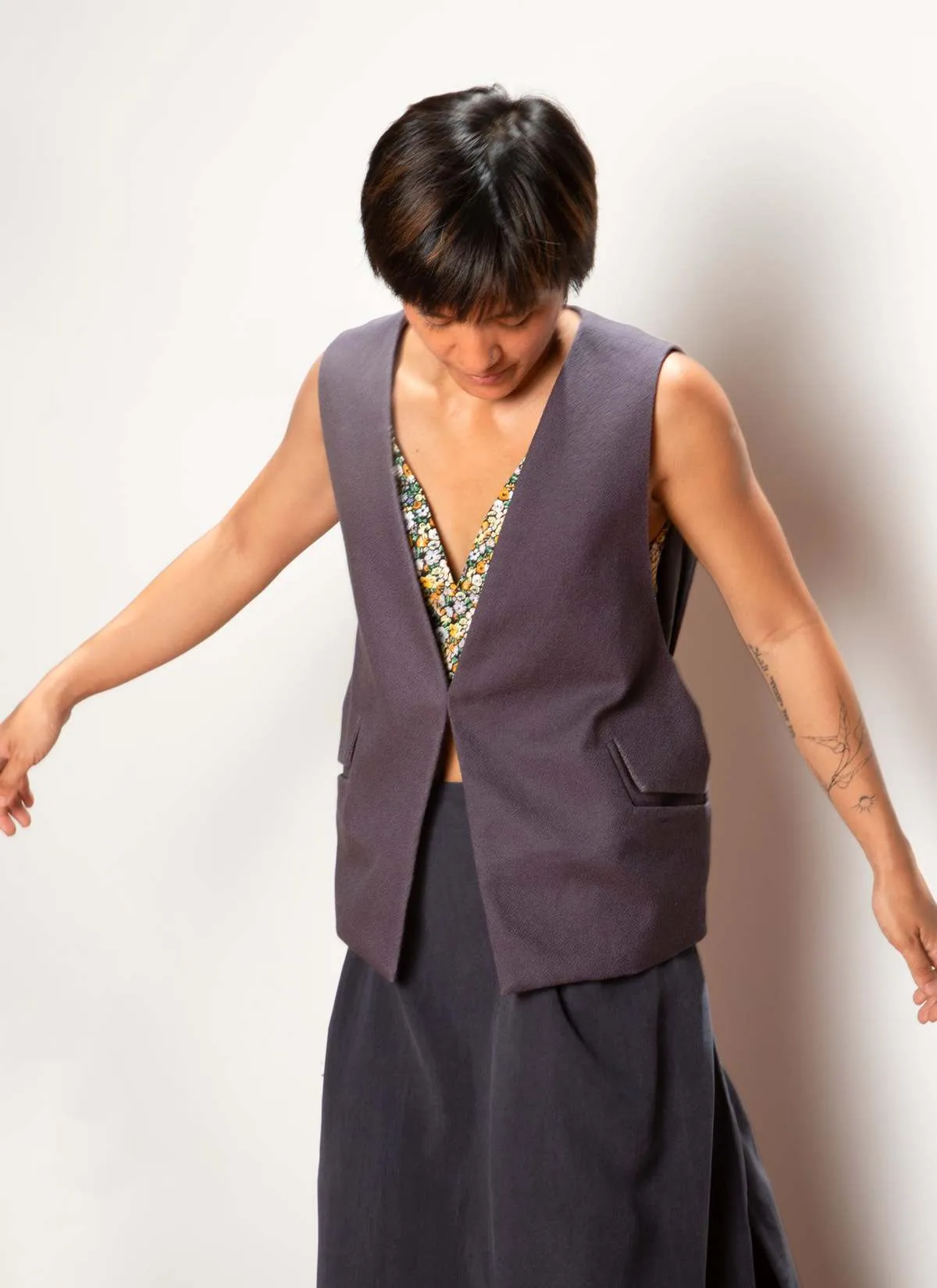 Piece of Vein One-Button Vest w/ Tie - Charcoal Grey