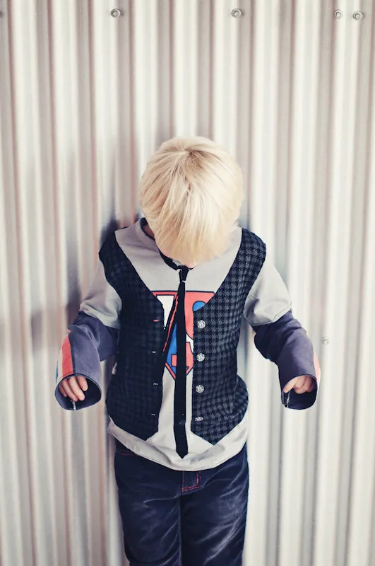 Super Hero Vest Baby Twofer T-shirt by: Mini Shatsu