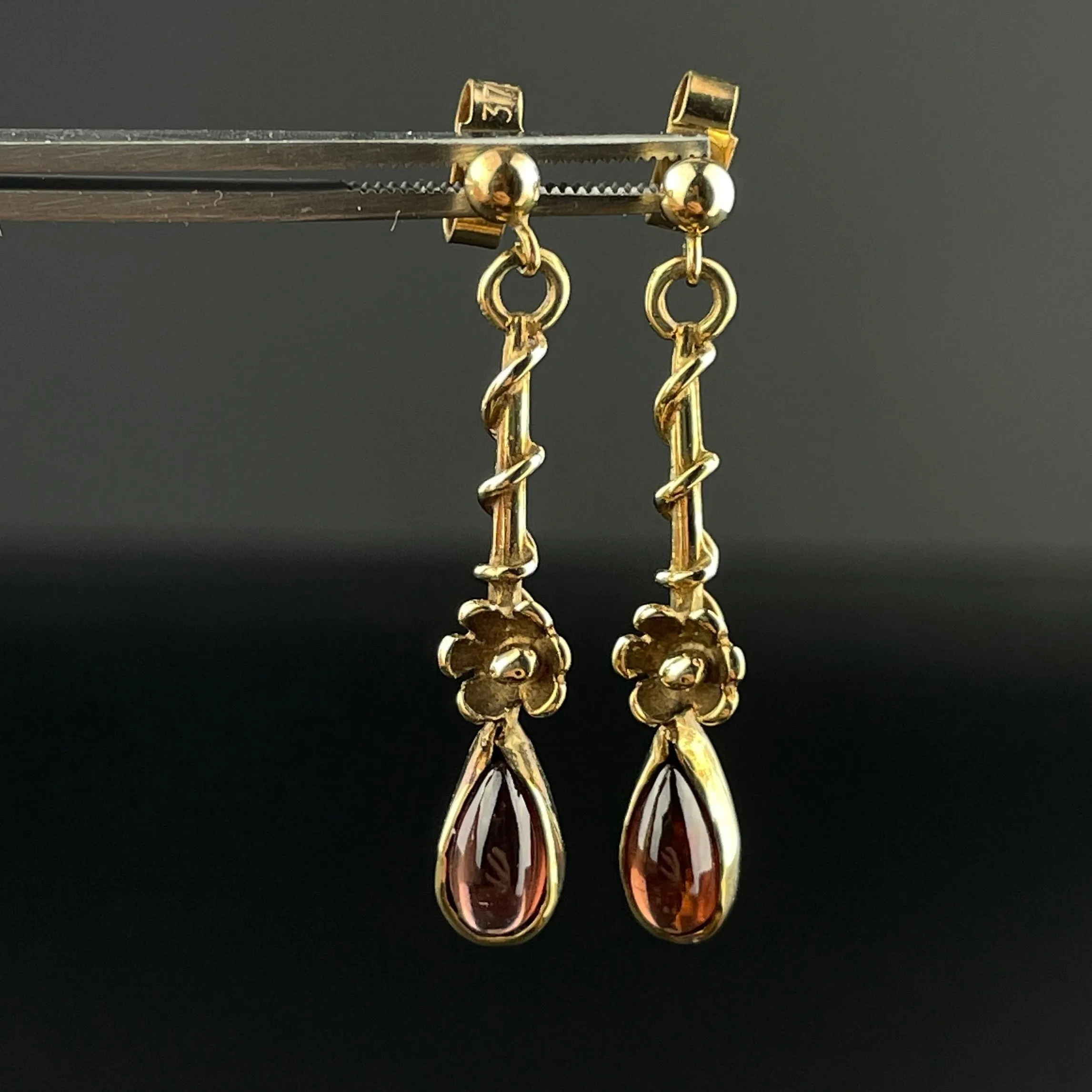 Vintage 9K Gold Flower Garnet Dangle Earrings