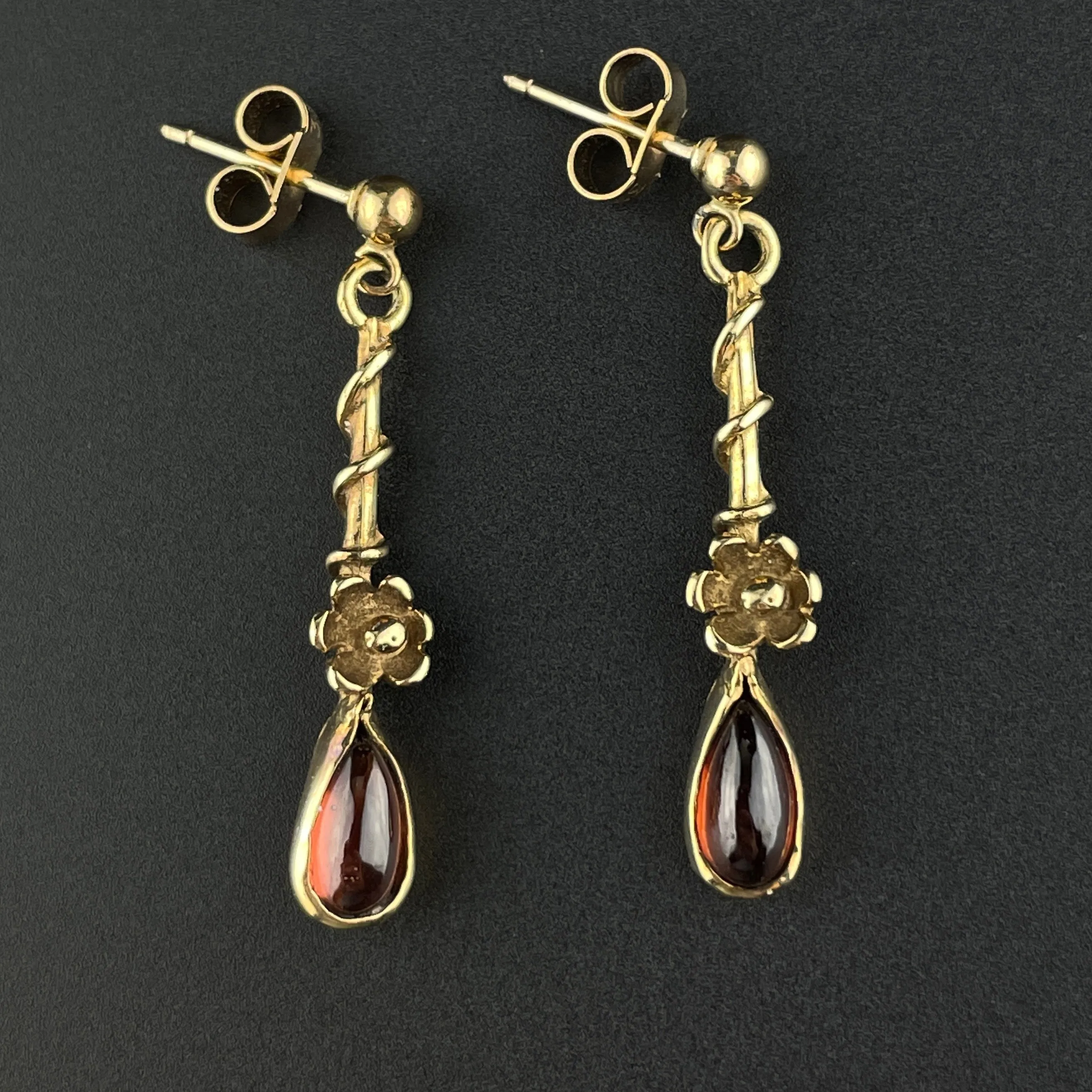 Vintage 9K Gold Flower Garnet Dangle Earrings