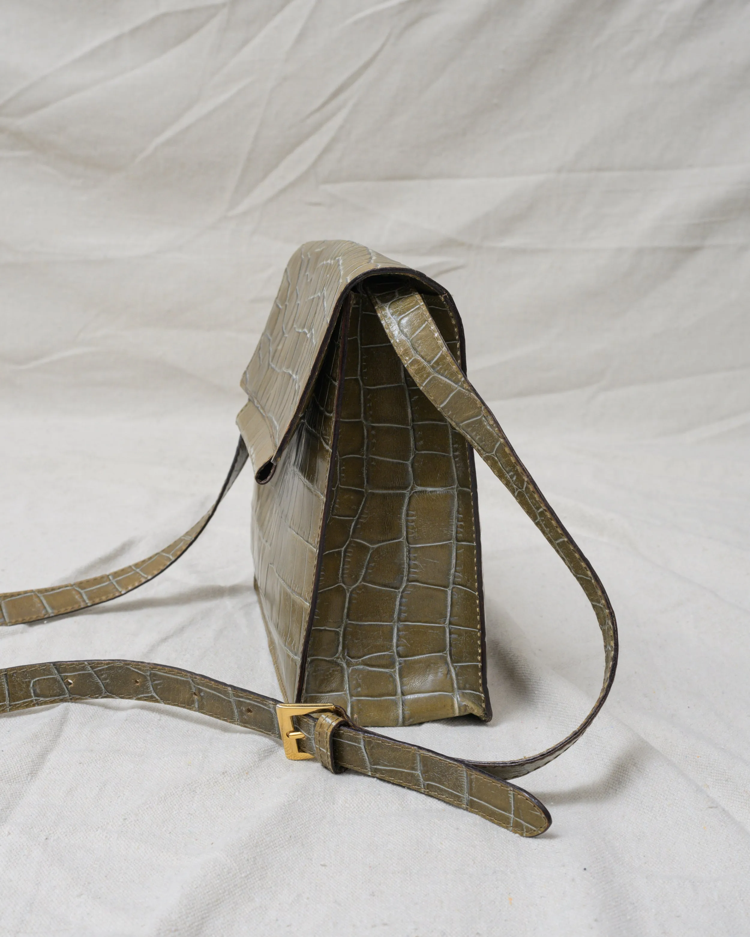 Vintage Olive Croc Embossed Leather Bag