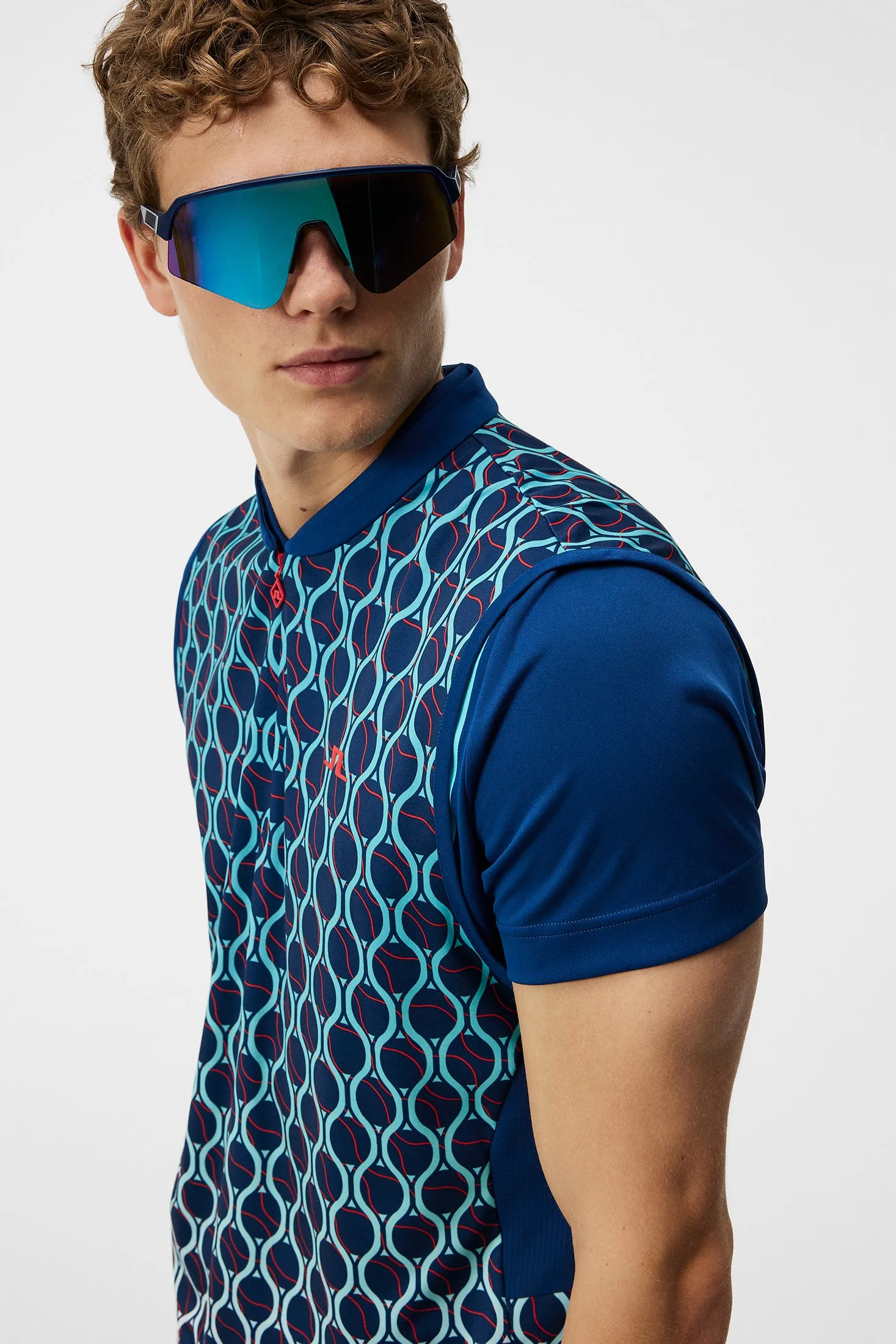 Wesley Print Vest / Racket Fade Estate