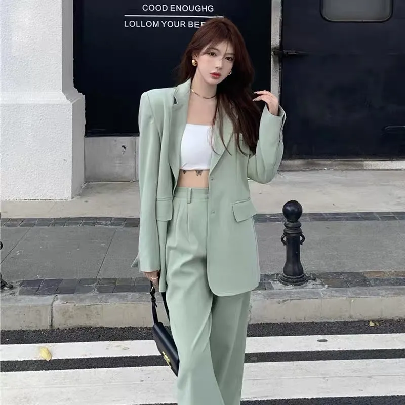 Yujie's light and mature style goddess style early autumn fashion suit suit is a fashionable street-style high-waisted wide-leg 