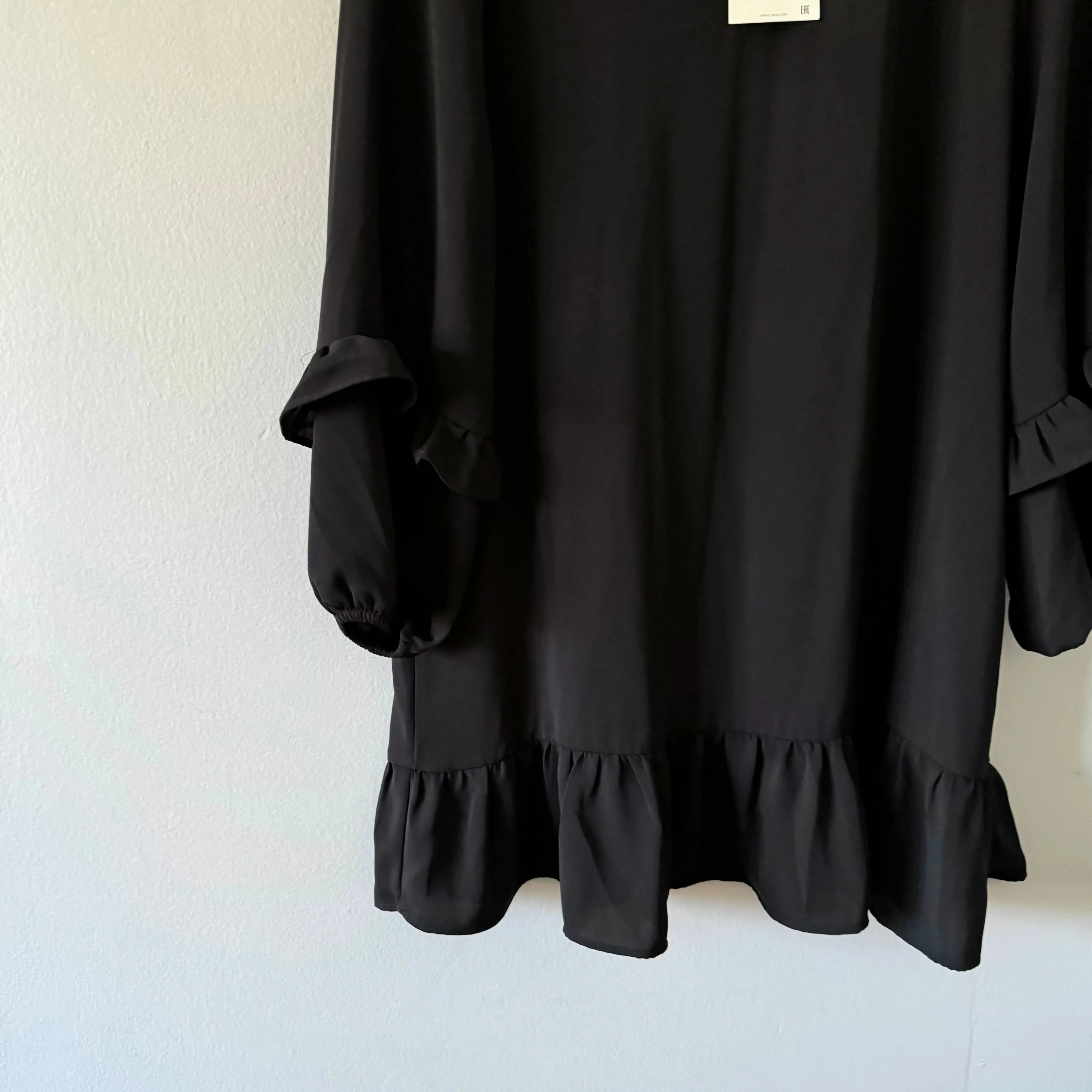 Zara / Black mini dress / tunic / M